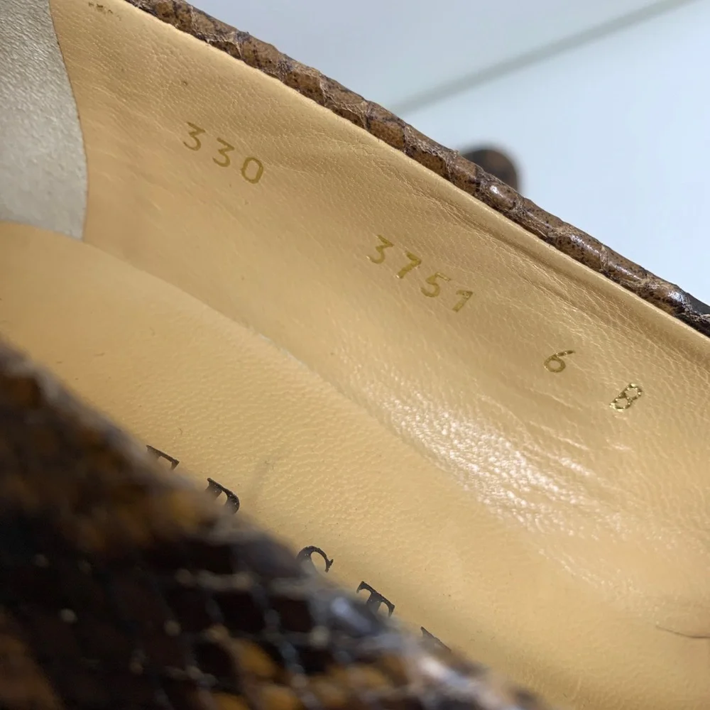 Walter Steiger Snake Print Size 6 B Pumps Almond Toe Career Classy